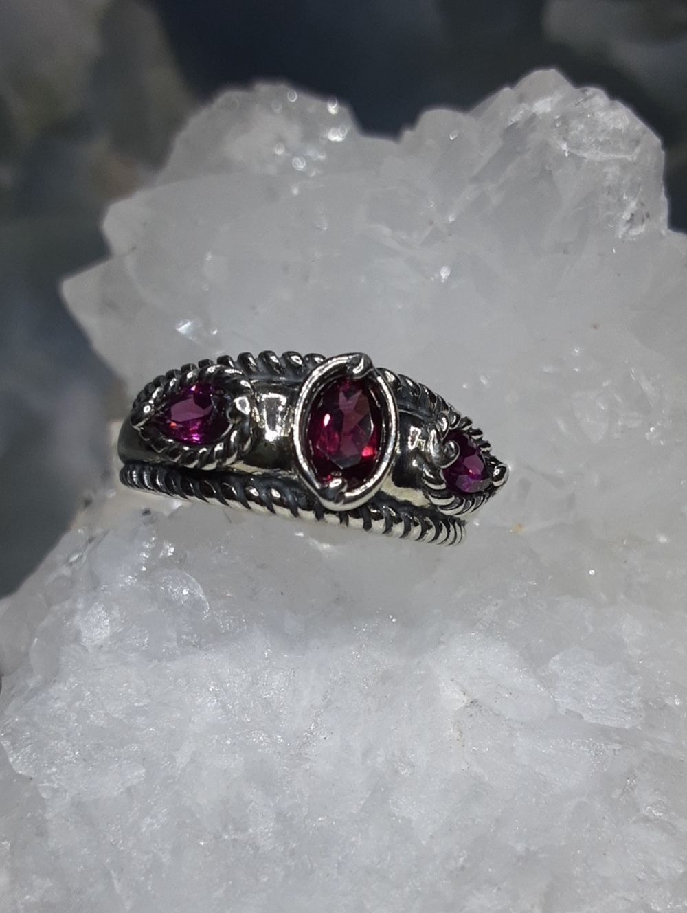 925 Rhodolite Garnet Ring - Picture 2 of 5